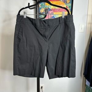 Ann Taylor black Bermuda shorts. Size 16.  Excellent condition.
